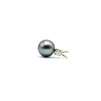 Temuna Pendant on 14K Yellow Gold