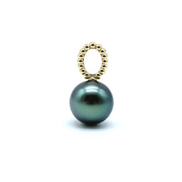 Gold oval pendant featuring a blue tahitian black pearl on a white background