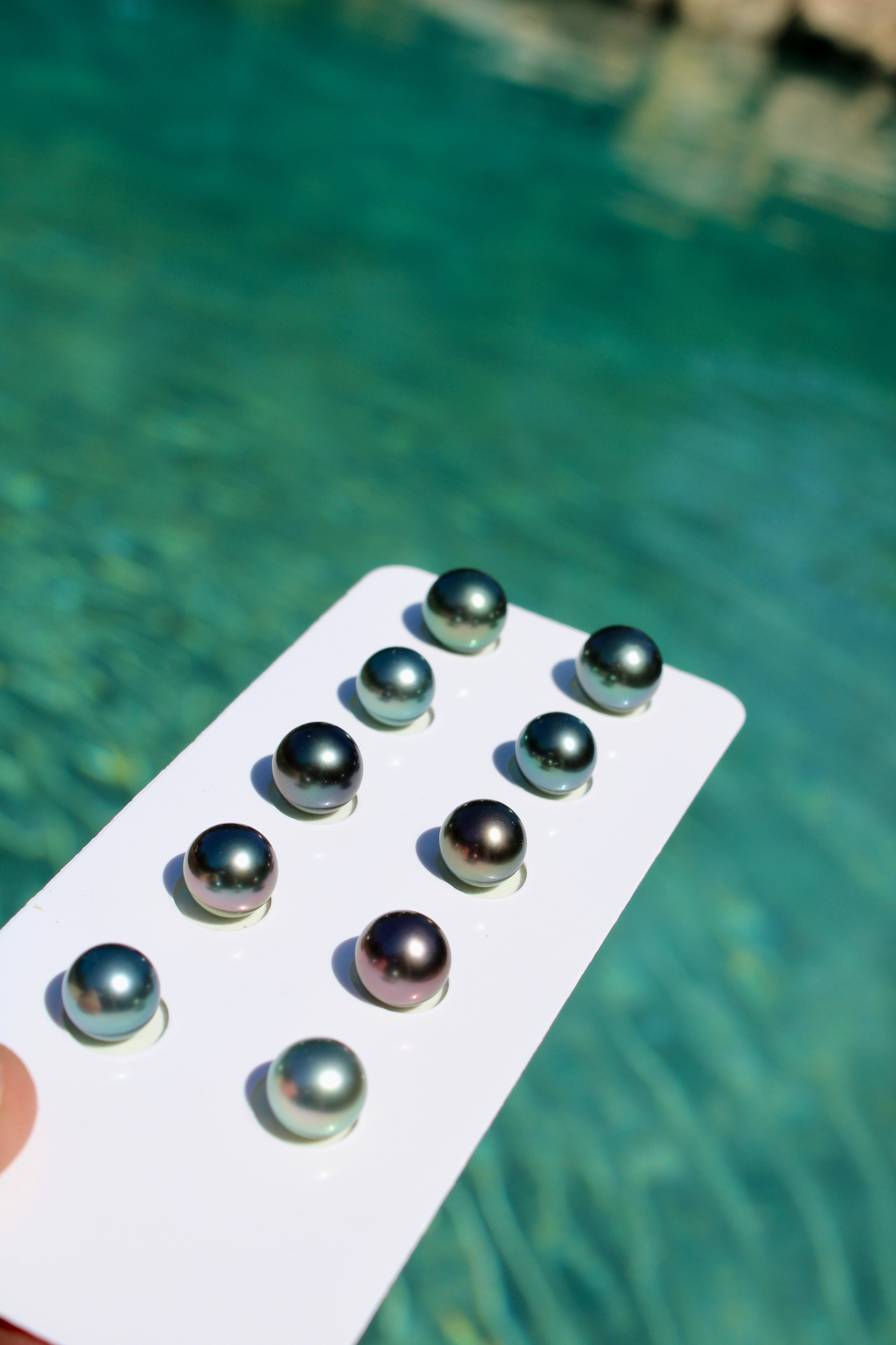 Lot of 10 Pearls