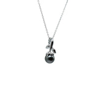 Vinea Necklace on Sterling Silver
