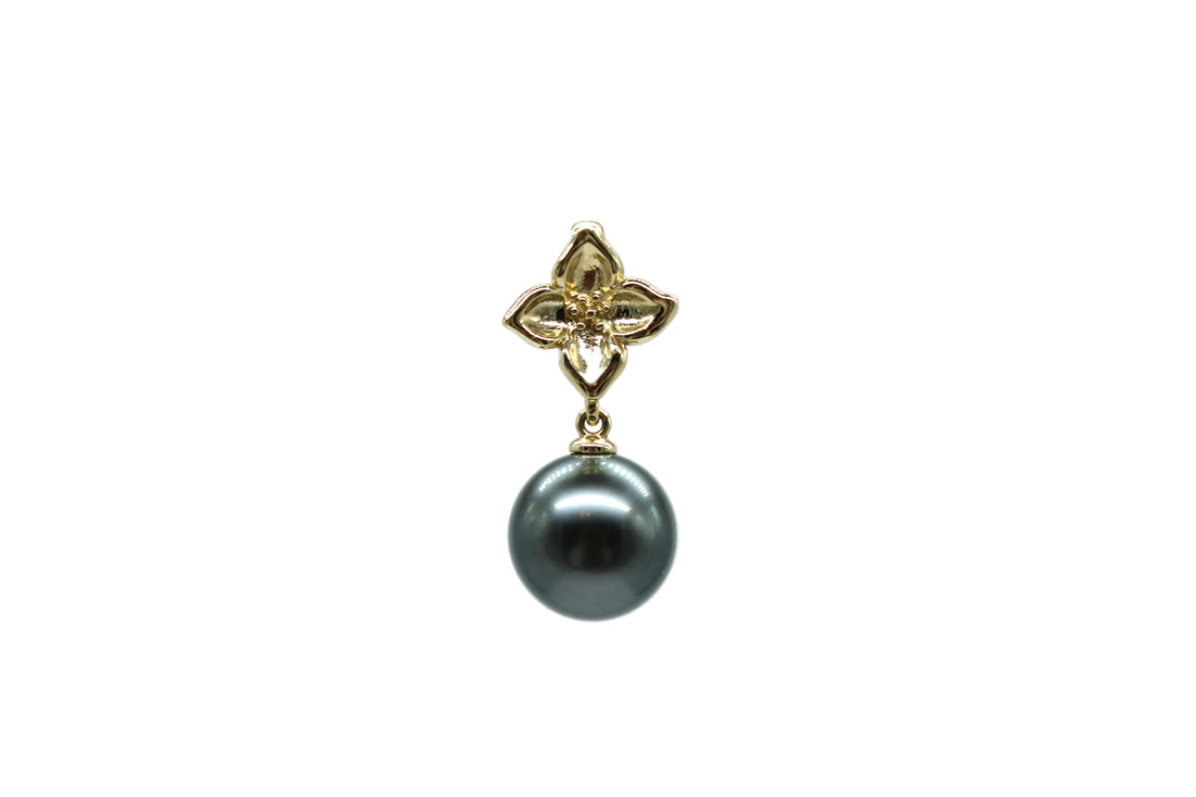 Front view of a large flower pendant with a Tahitian black pearl with a white background
